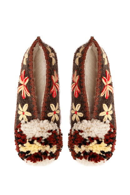 Pantuflas de lana marrón con flores y pompón FLOWERS BROWN