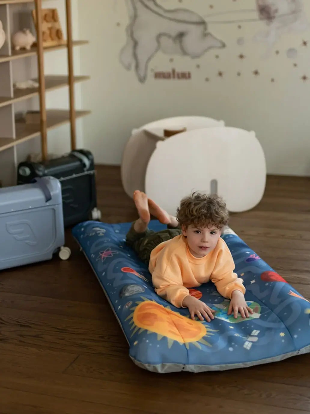 Dmuchane łóżeczko dziecięce Stokke® JetKids™ CloudSleeper™ Stokke BEBE Concept 