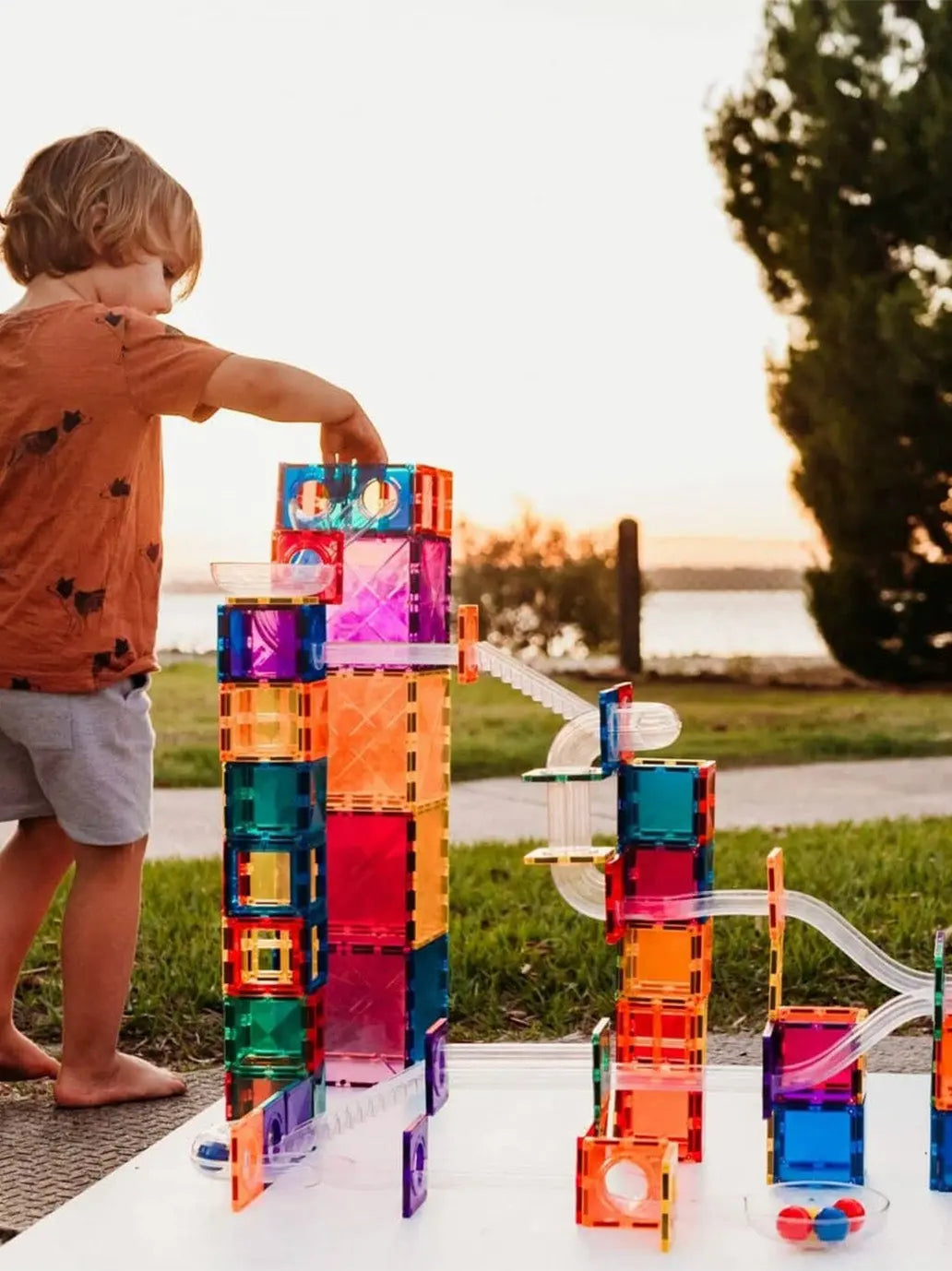 Klocki magnetyczne kulodrom Rainbow Ball Run Pack Connetix BEBE Concept 