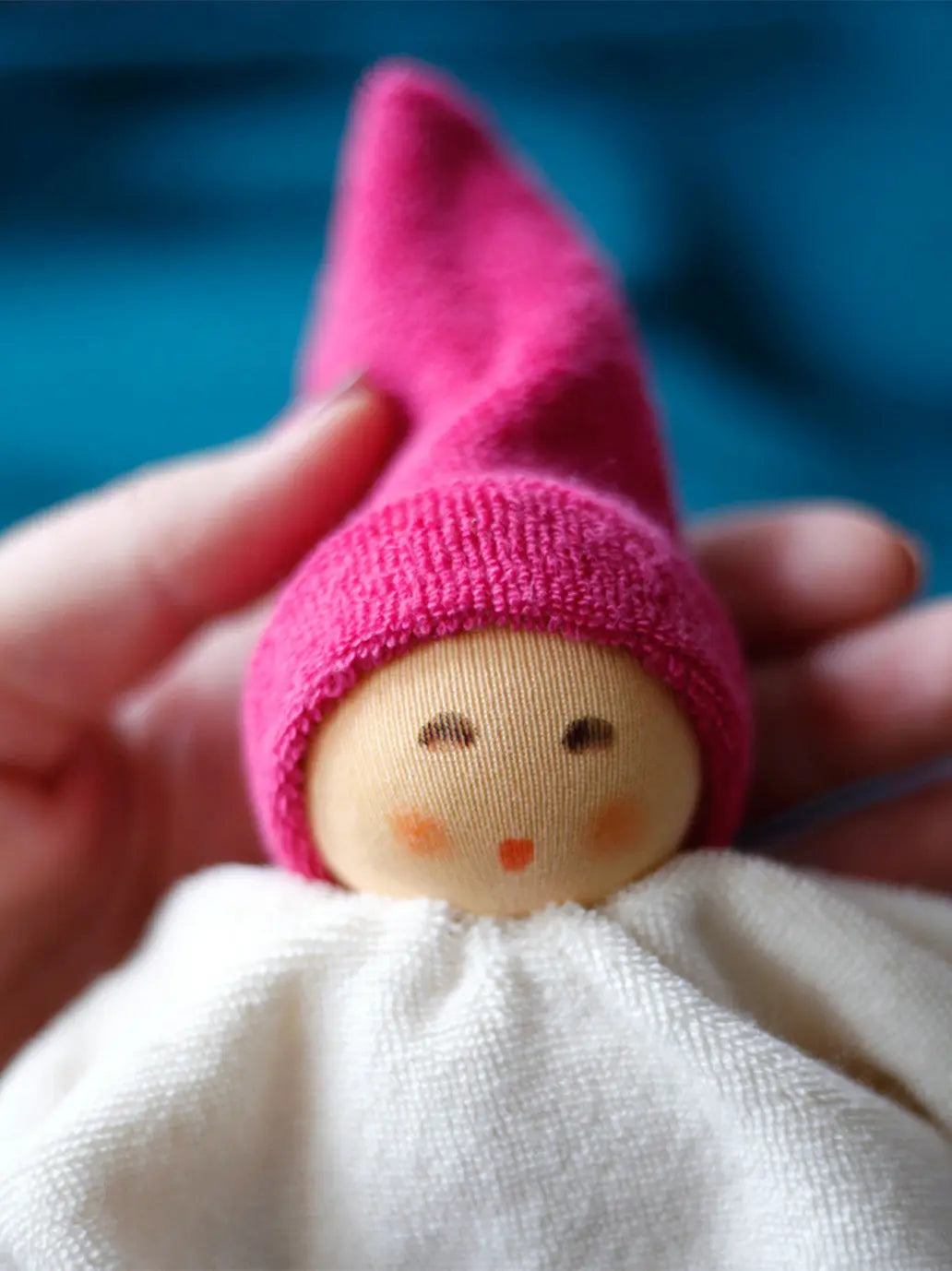 Pierwsza przytulanka Nuckle Cuddle Terry Doll Nanchen Natur BEBE Concept 