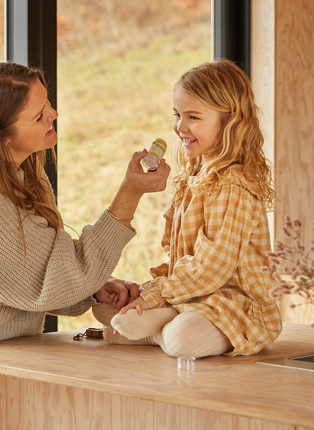 Naturalny sztyft na mróz i podrażnienia Owies & Mango Kraes BEBE Concept 