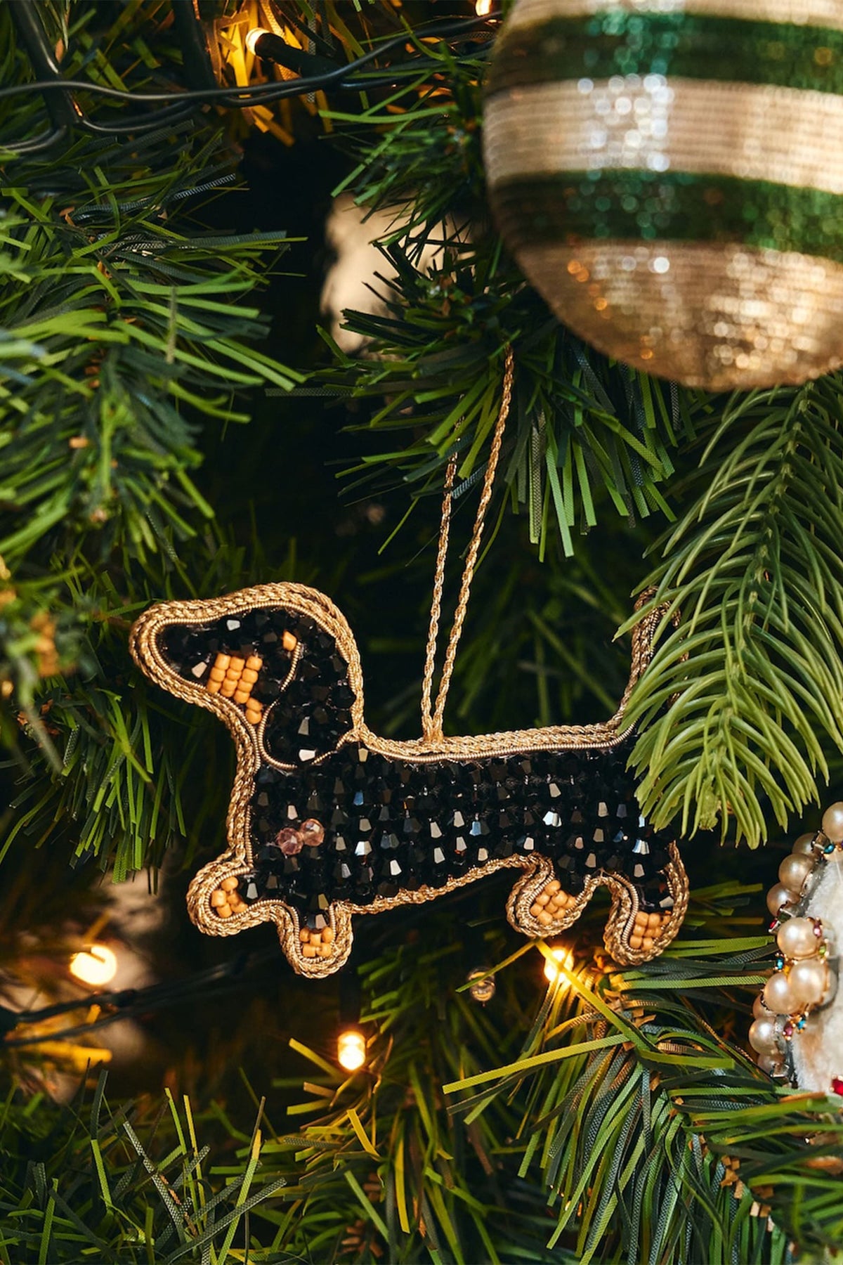 Christmas Tree Ornament Beaded Dachshund BLACK