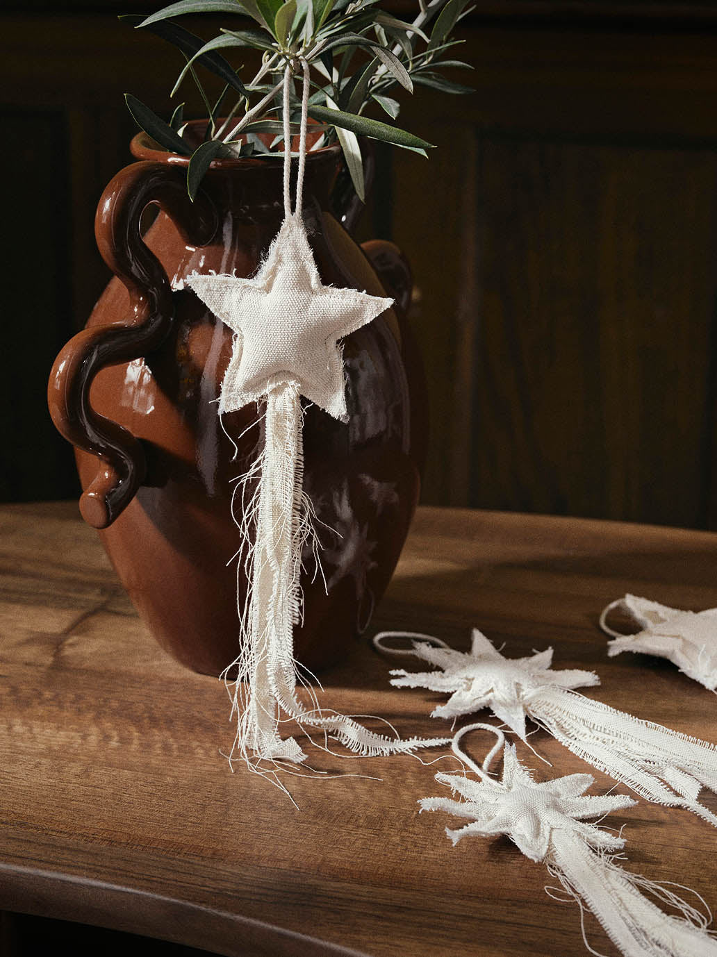 Zestaw płóciennych ozdób świątecznych Vela Star Ornaments Ferm Living BEBE Concept 