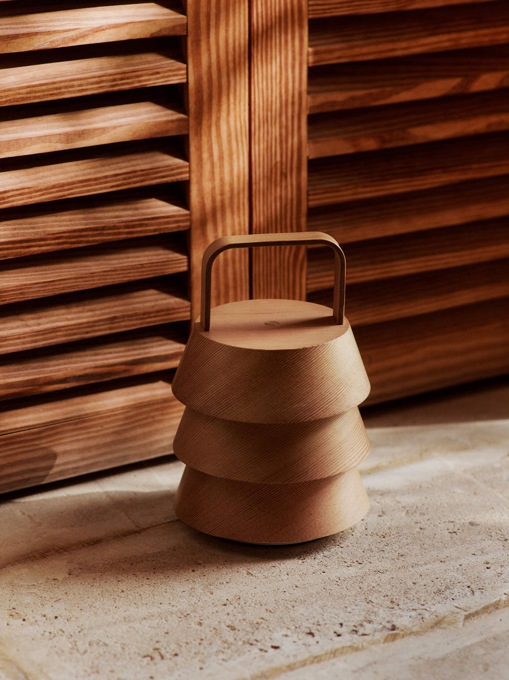 Bezprzewodowa lampa Luver Portable Lamp Ferm Living BEBE Concept 