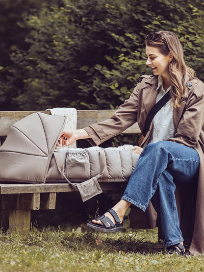 Budka do gniazdka 3-in-1 Baby Nest Sebra BEBE Concept 