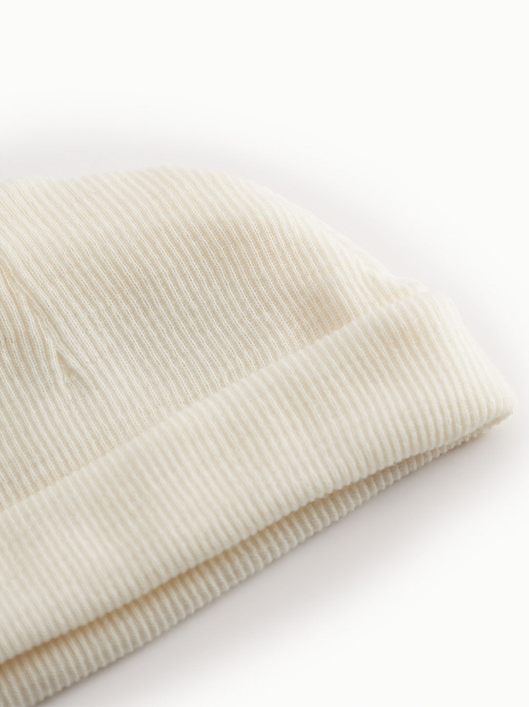 Czapeczka niemowlęca z merino Aiko Rib MarMar Copenhagen BEBE Concept 