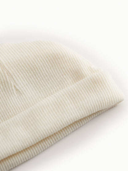 Czapeczka niemowlęca z merino Aiko Rib MarMar Copenhagen BEBE Concept 