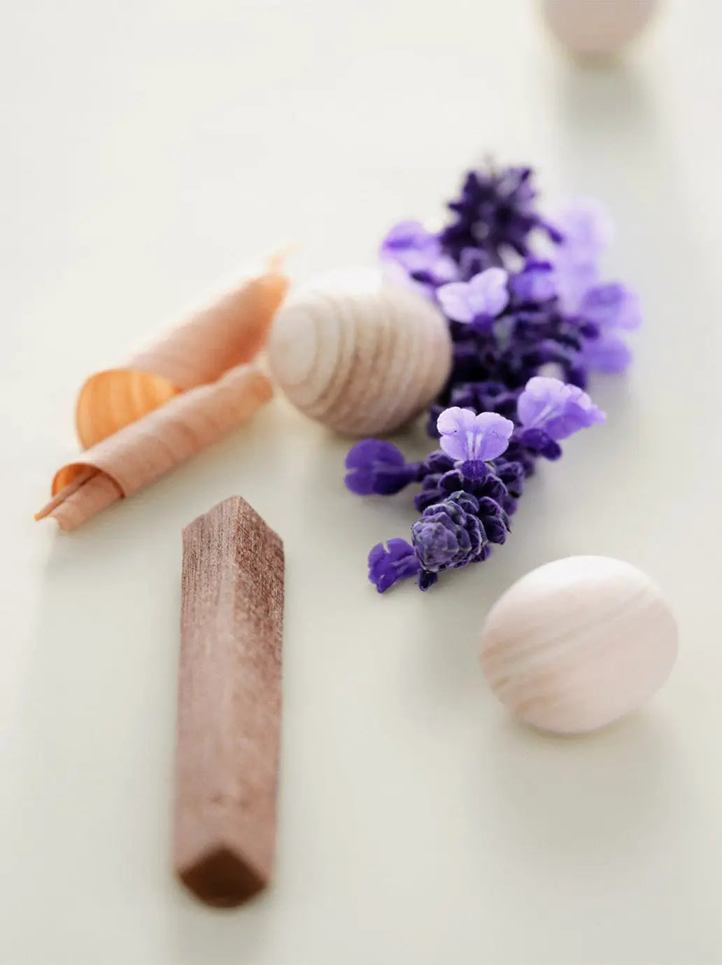 Naturalna świeca zapachowa No. 02 Maison Louis Marie BEBE Concept 