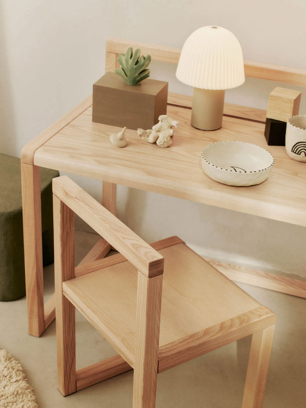 Drewniane krzesełko Little Architect Ferm Living BEBE Concept 