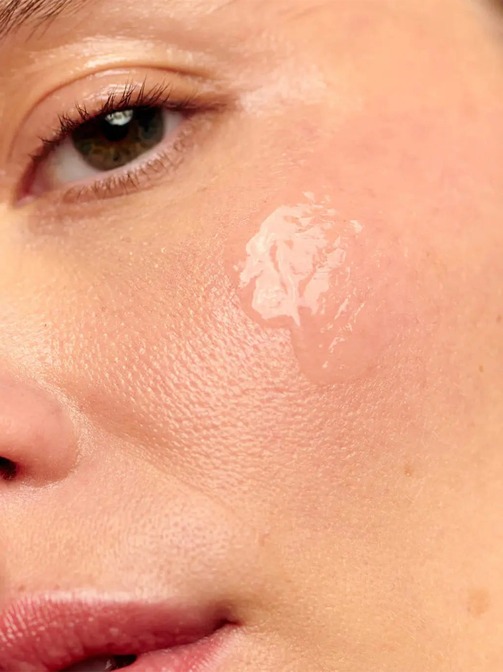 Nawilżająco ujędrniające serum do twarzy Mega Plump talm BEBE Concept 