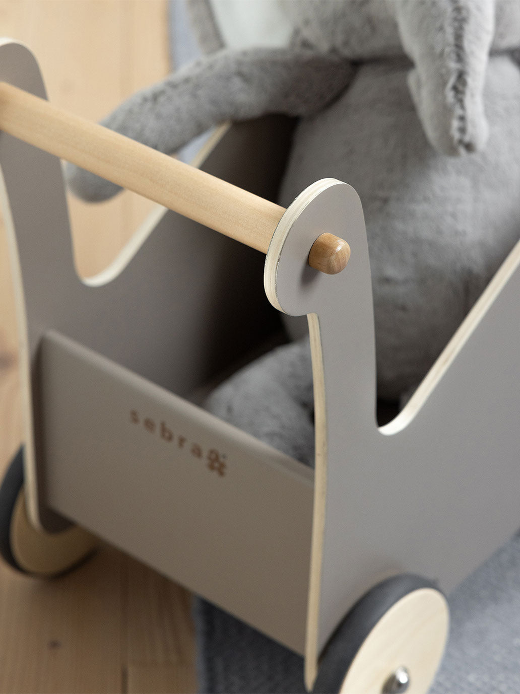 Drewniany pchacz Baby Walker Sebra BEBE Concept 