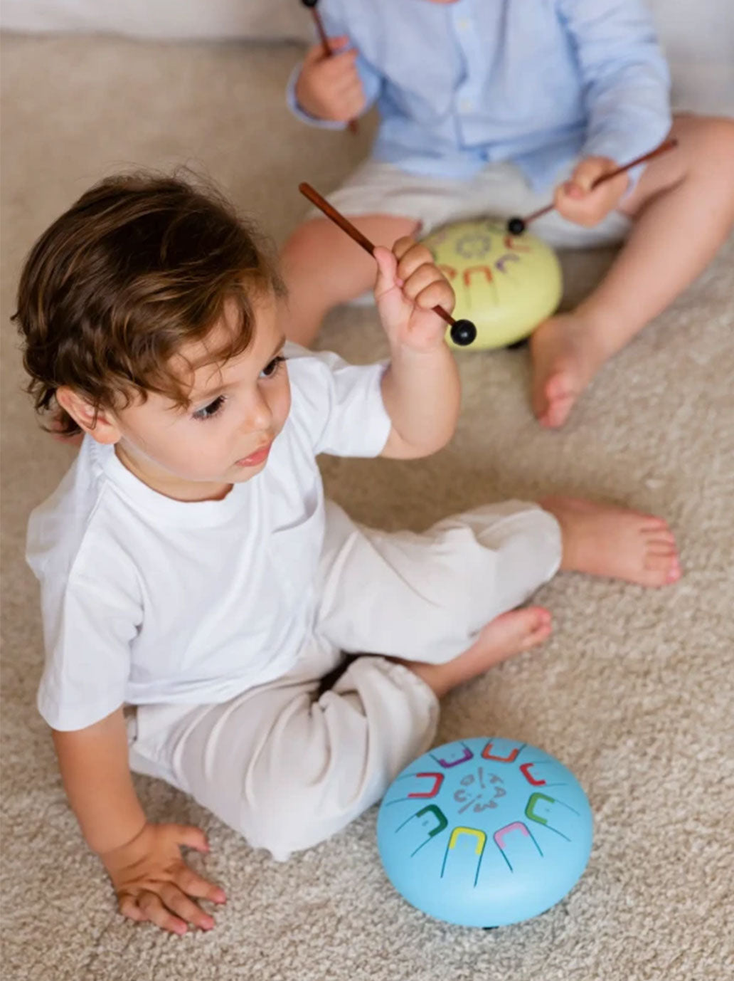 Bębenek językowy dla młodszych dzieci Baby Tambu Tambu BEBE Concept 