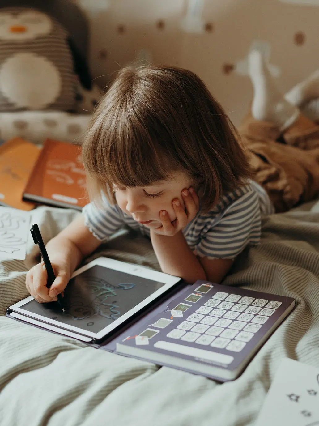 Podświetlany tablet do rysowania Kidydraw Mini Oceans Pirates Kidywolf BEBE Concept 