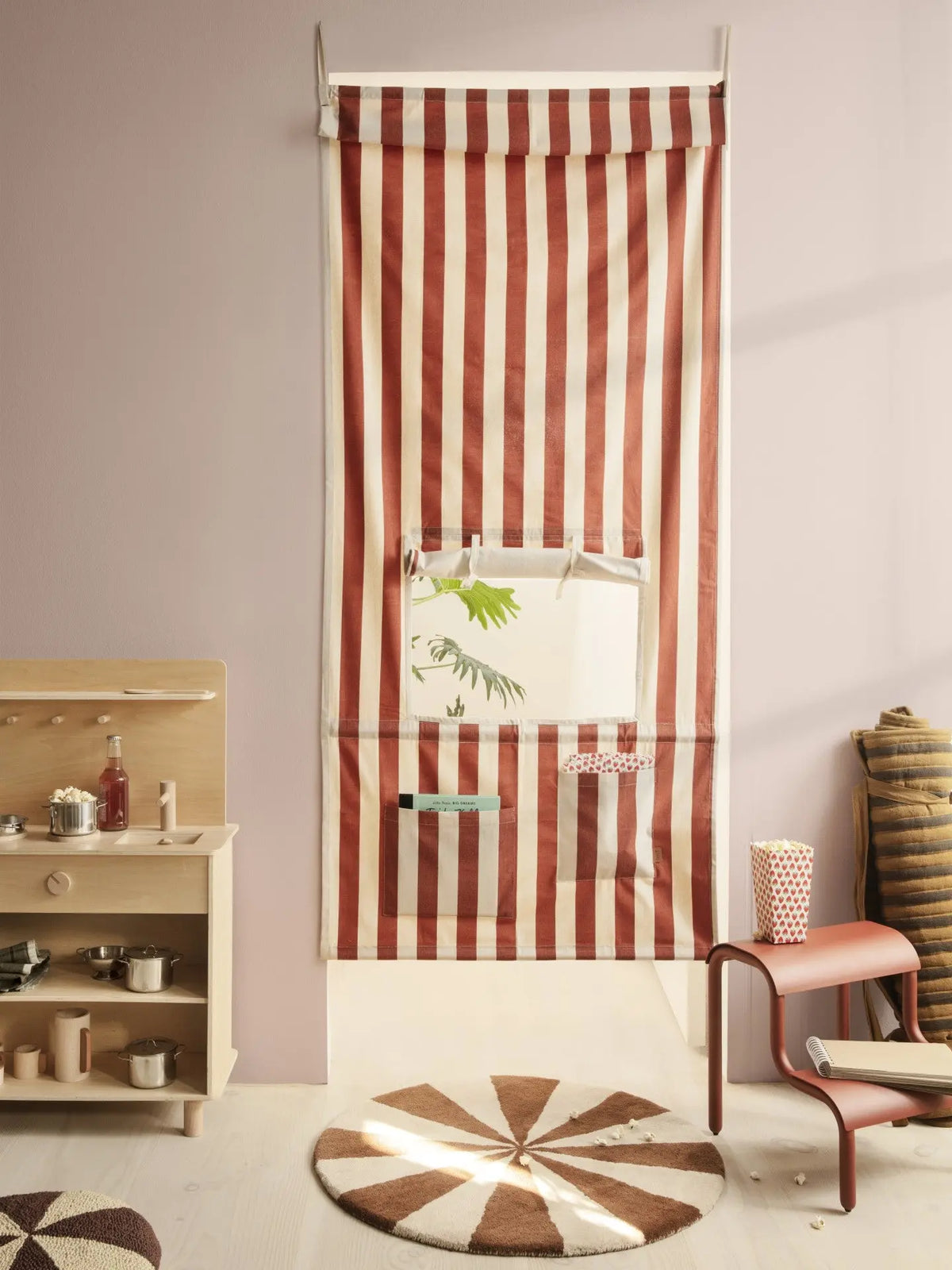 stołek Up Step Stool Ferm Living BEBE Concept 
