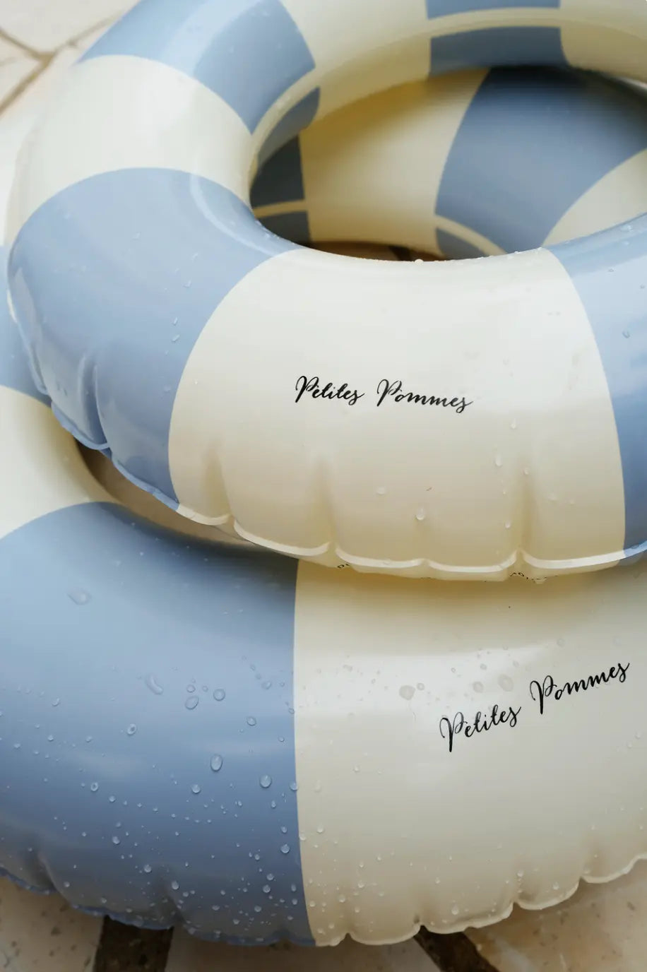 Dmuchane koło do pływania Petites Pommes BEBE Concept 