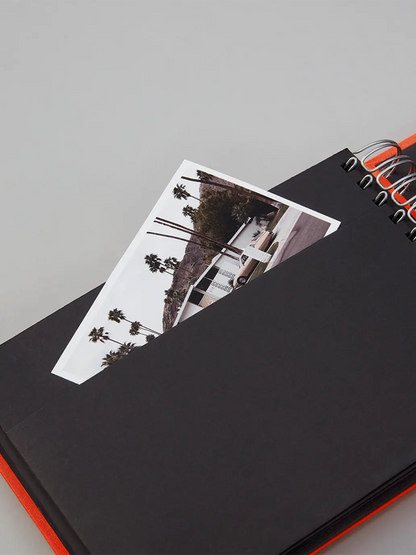 Album na zdjęcia Mucho Mini black pages Semikolon BEBE Concept 