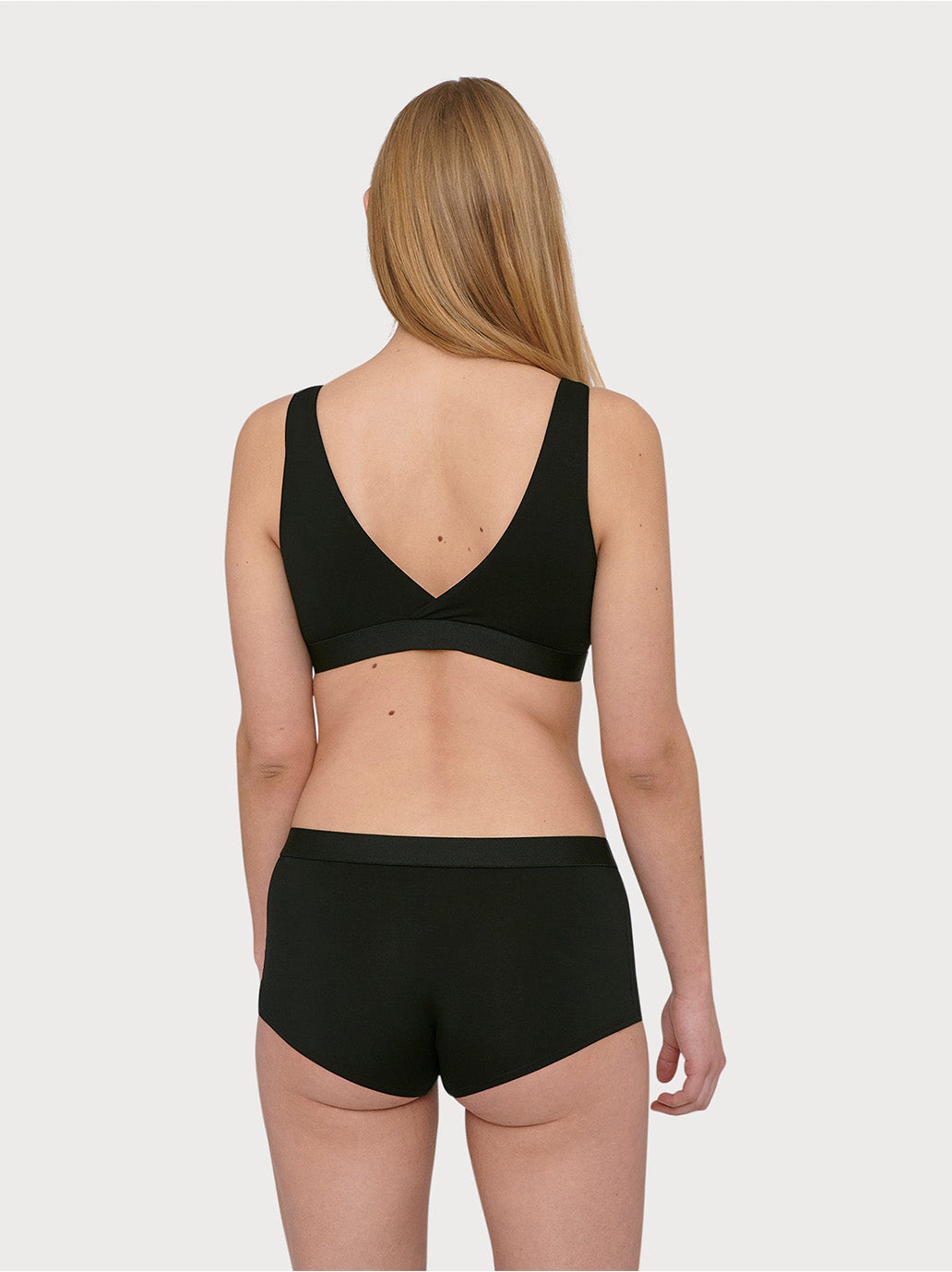 Miękki biustonosz Tencel lite basic bralette Organic Basics BEBE Concept 