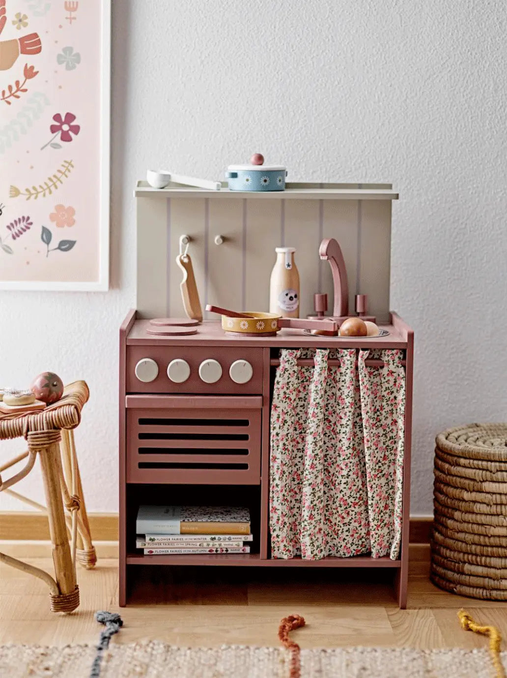 Drewniana zabawkowa kuchenka Pippi Mini Stove Bloomingville BEBE Concept 