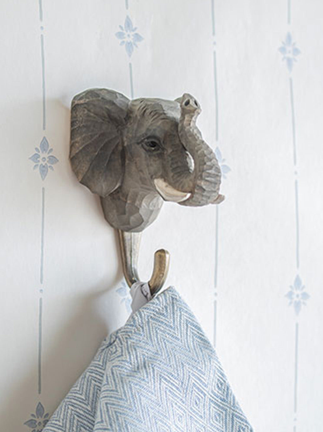 Drewniany haczyk Słoń Wildlife Garden BEBE Concept 