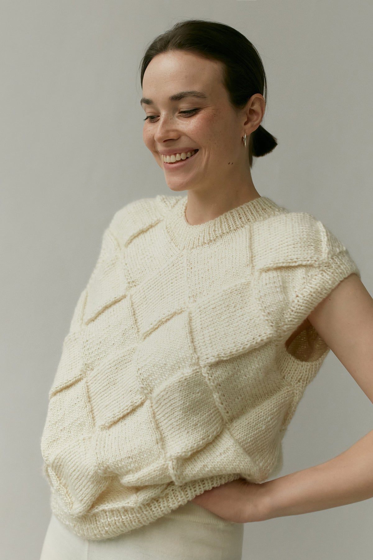 Kamizelka damska Sira z wełny merino Mille Family BEBE Concept 