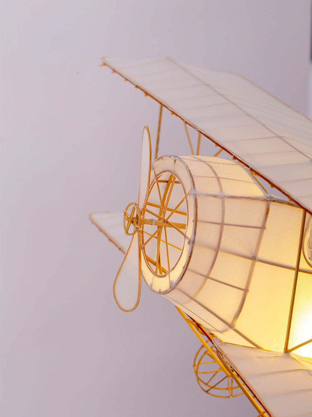 Ręcznie malowany lampion z jedwabiu Samolot Petit Pan BEBE Concept 