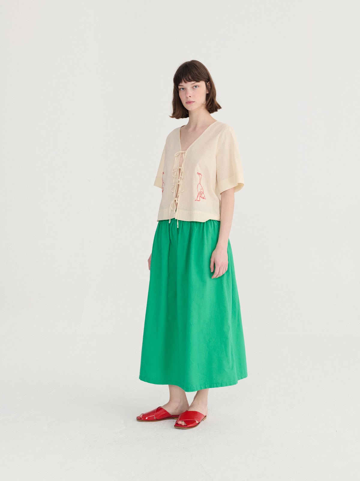 Embroidery tied blouse OFFWHITE