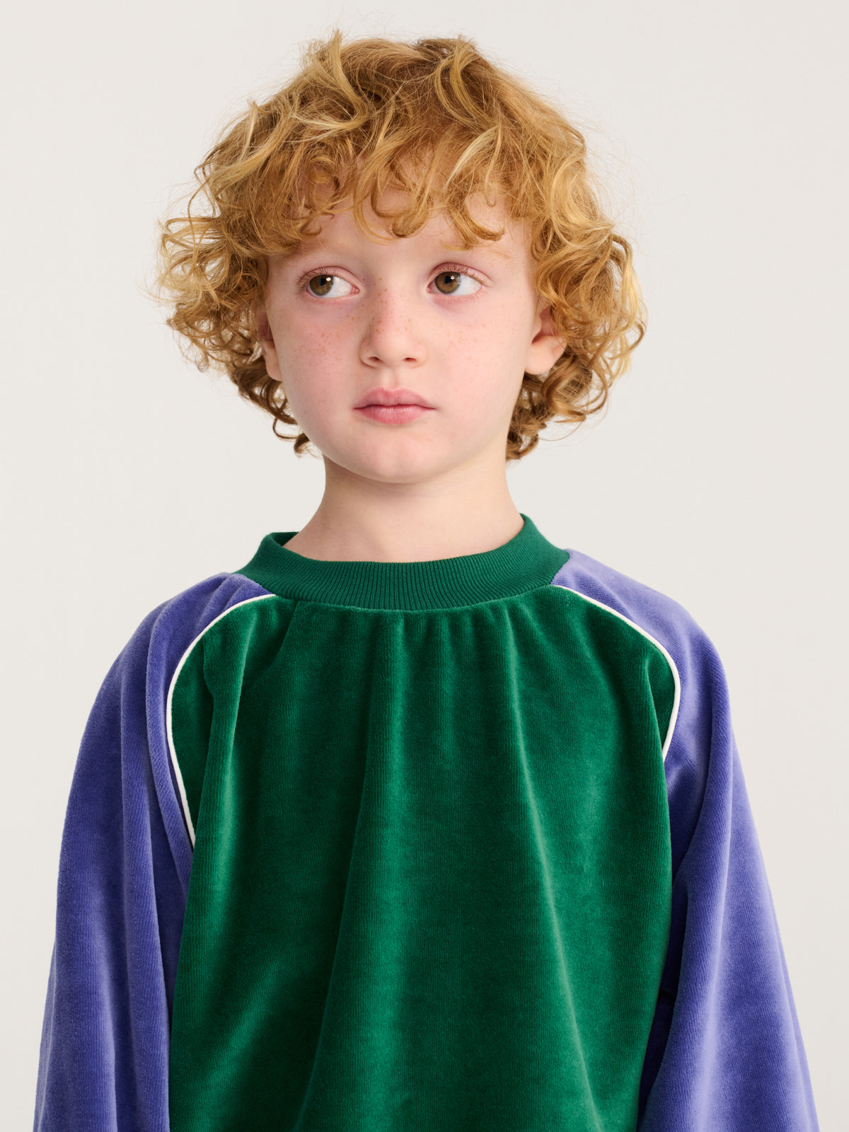 Sweatshirt aus Frottee mit Farbblockmuster