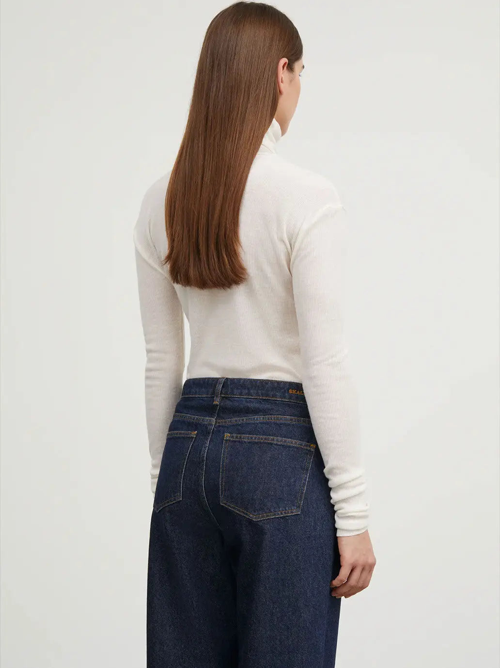 Esme Merino T-Neck SKALL STUDIO BEBE Concept 