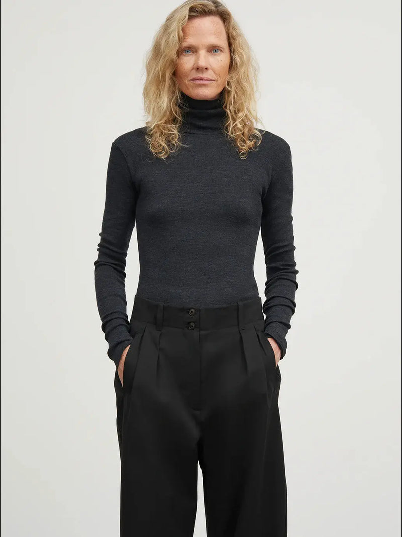 Esme Merino T-Neck SKALL STUDIO BEBE Concept 