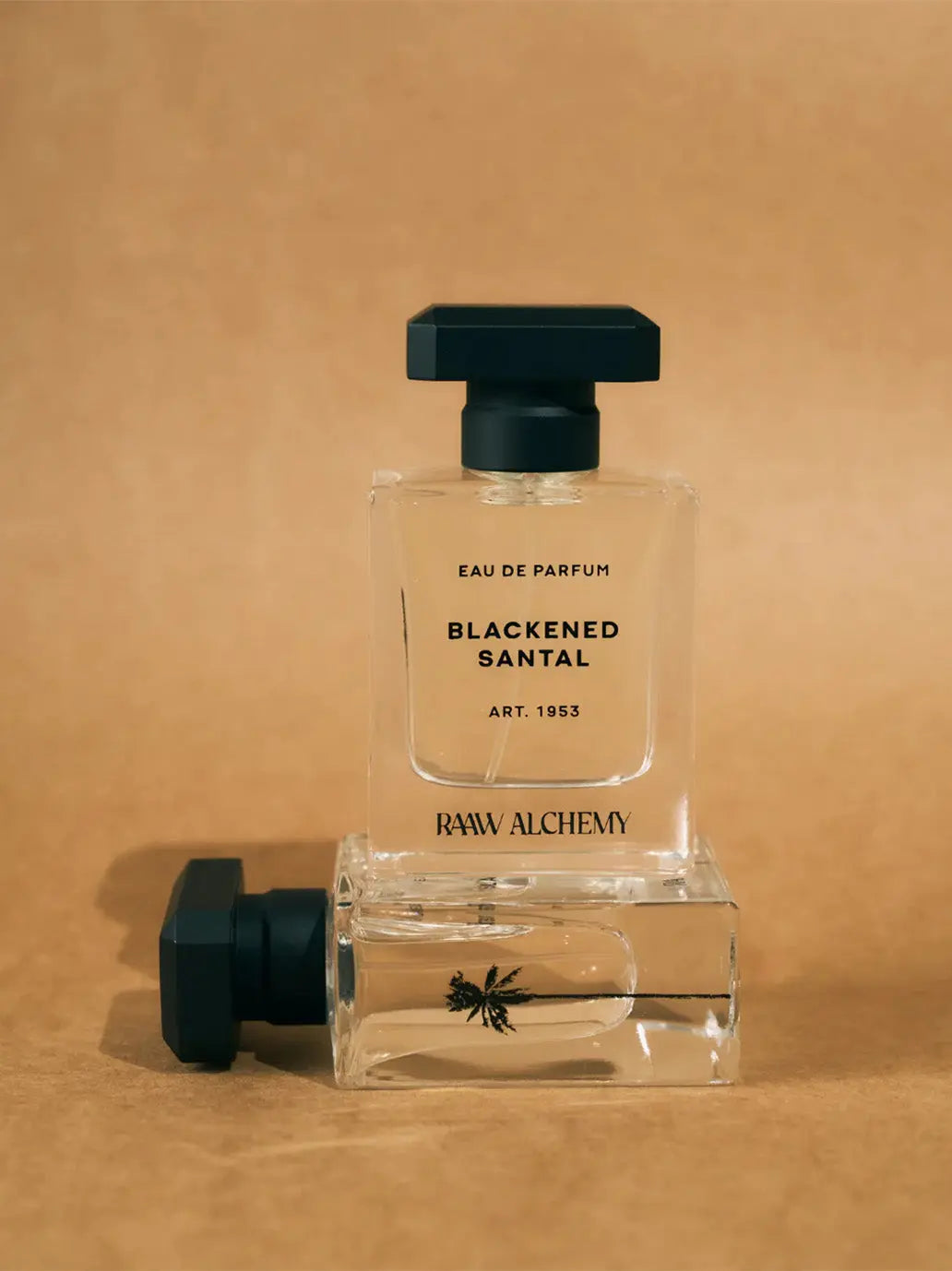 Woda perfumowana Blackened Santal RAAW Alchemy BEBE Concept 