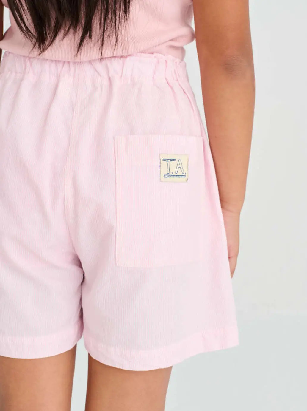 Shorts nº11 Cameo Pink True Artist BEBE Concept 