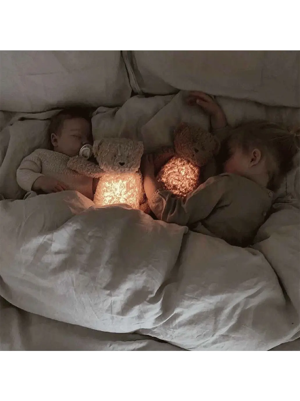 szumiący miś organic z lampką nocną Moonie BEBE Concept 