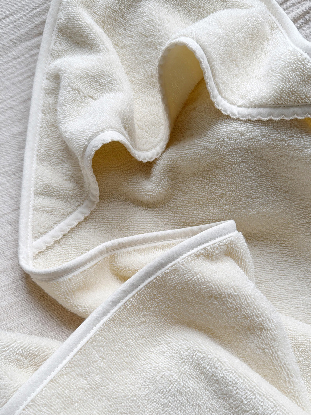 Babyhandtuch mit Kapuze WHITE
