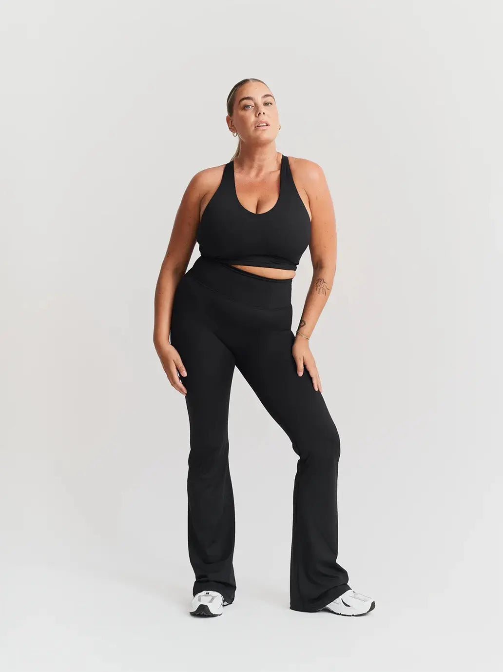 Softsculp Flare Leggings Sisterly Tribe BEBE Concept 
