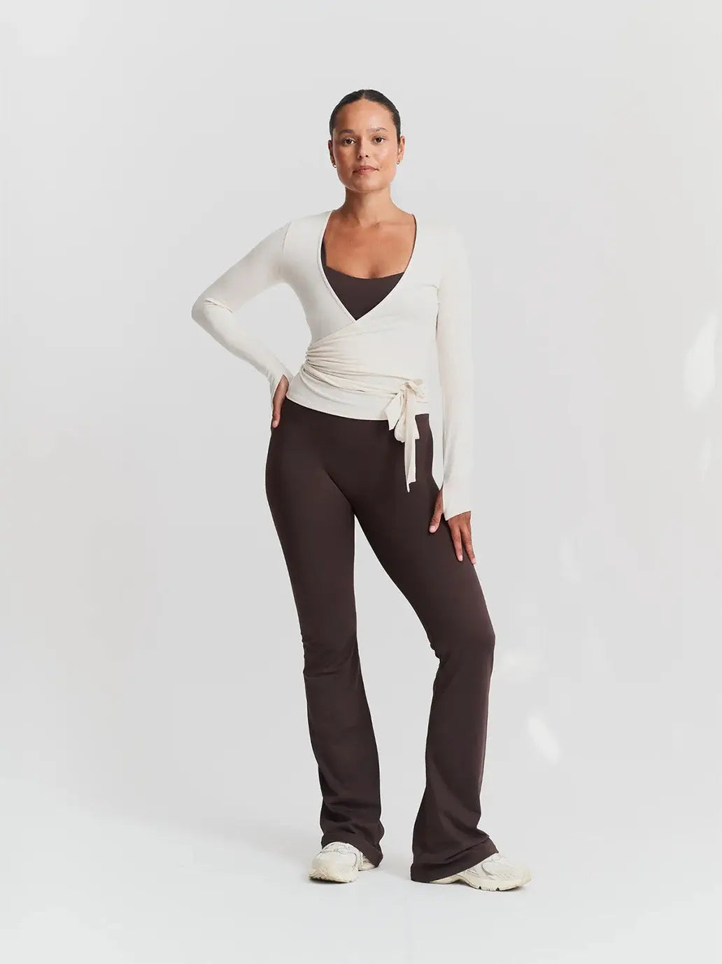 Softsculp Flare Leggings Sisterly Tribe BEBE Concept 