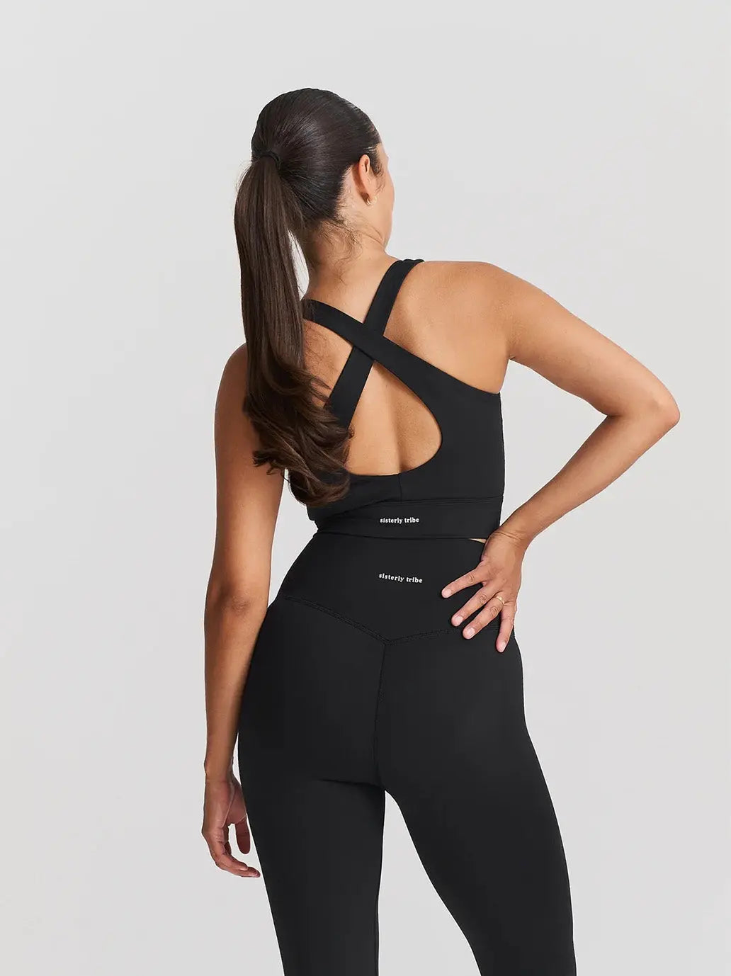 Softsculpt V-neck Cross Back Bra Sisterly Tribe BEBE Concept 