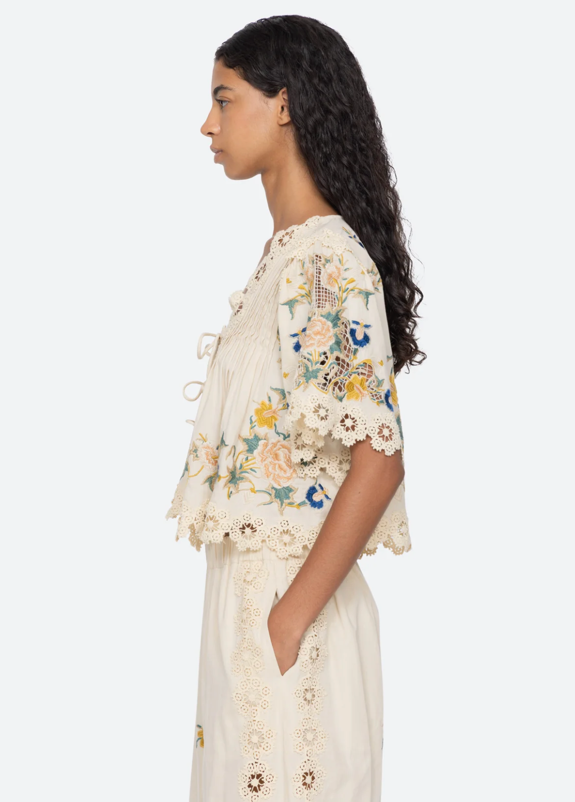 Adonna Emb Top CREAM