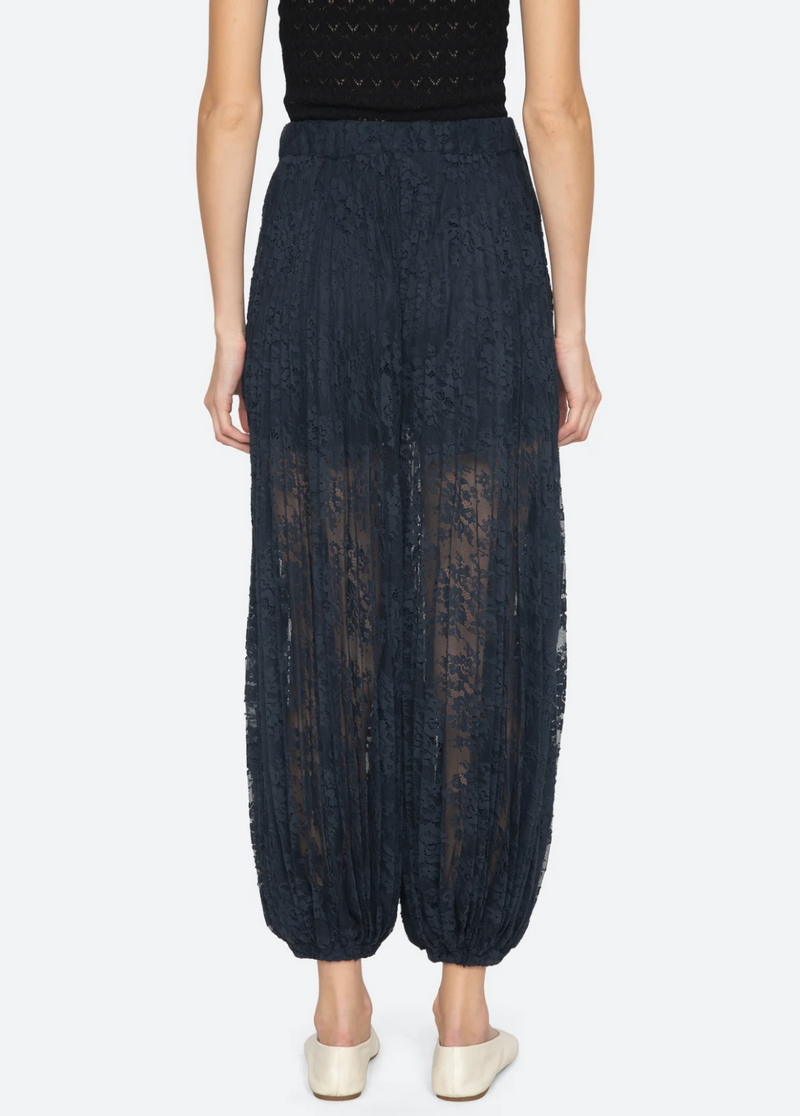 Sharleen Spitzenhose