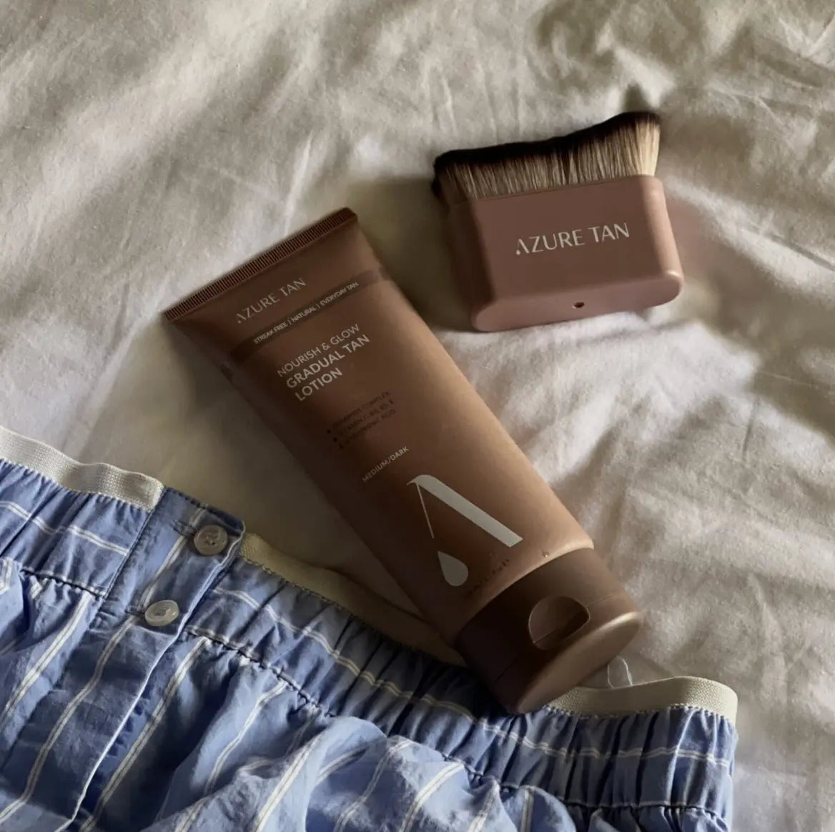 Stopniowo opalający balsam do ciała Medium - Dark Azure Tan BEBE Concept 