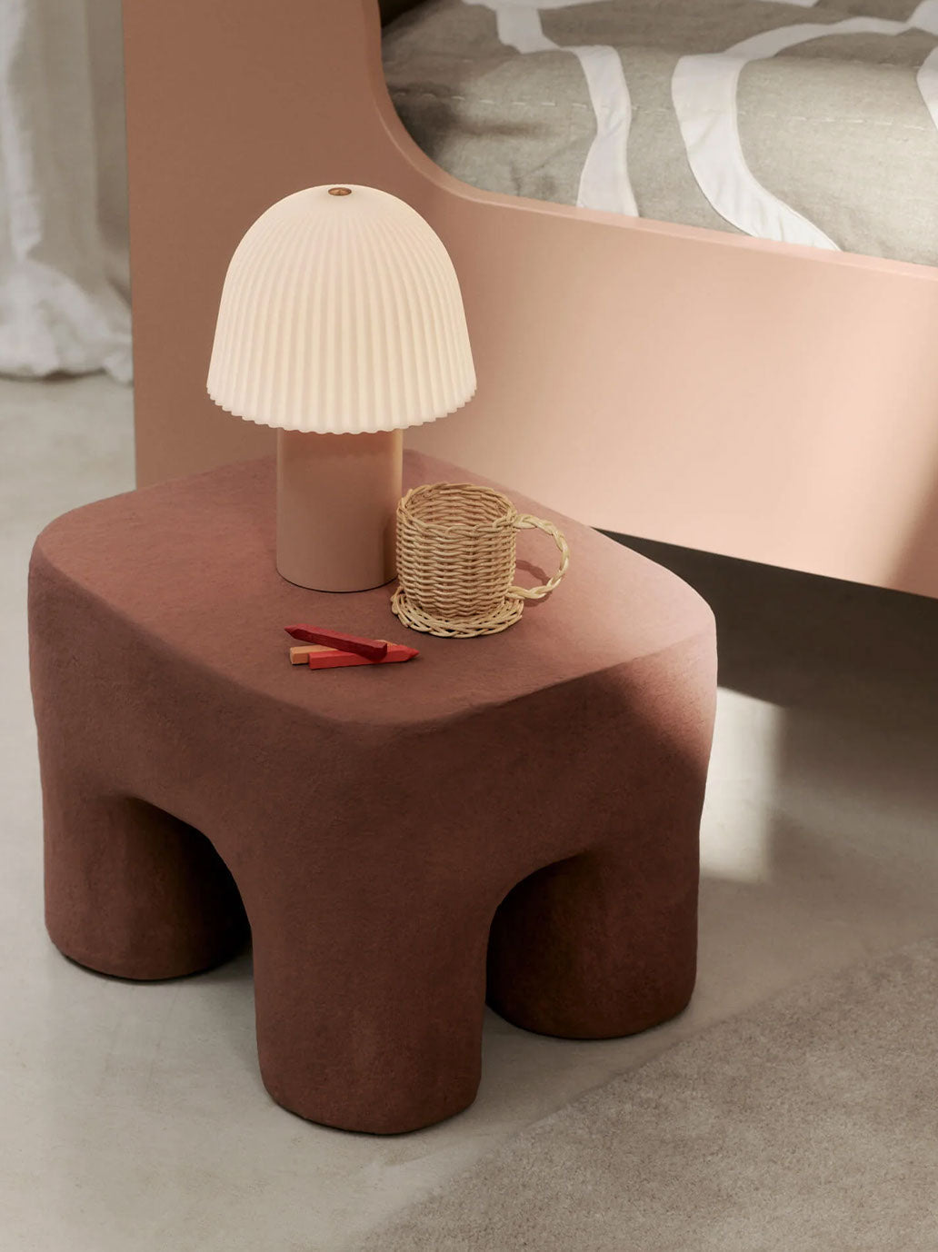Bezprzewodowa lampka Frill Portable Lamp Ferm Living BEBE Concept 