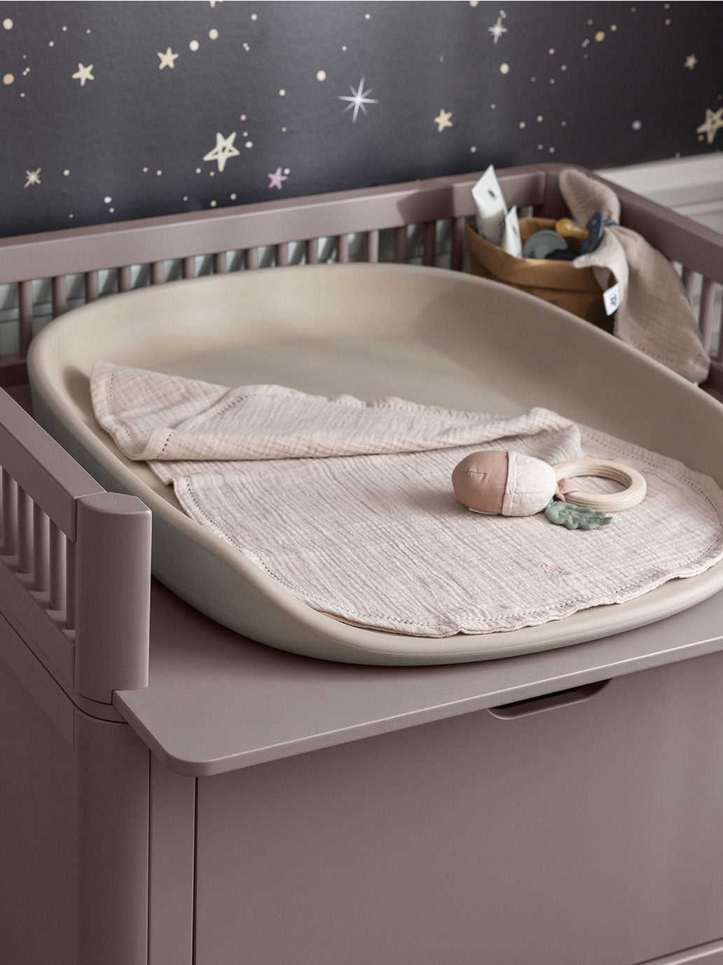 Komoda do przewijania z szufladami Sebra BEBE Concept 