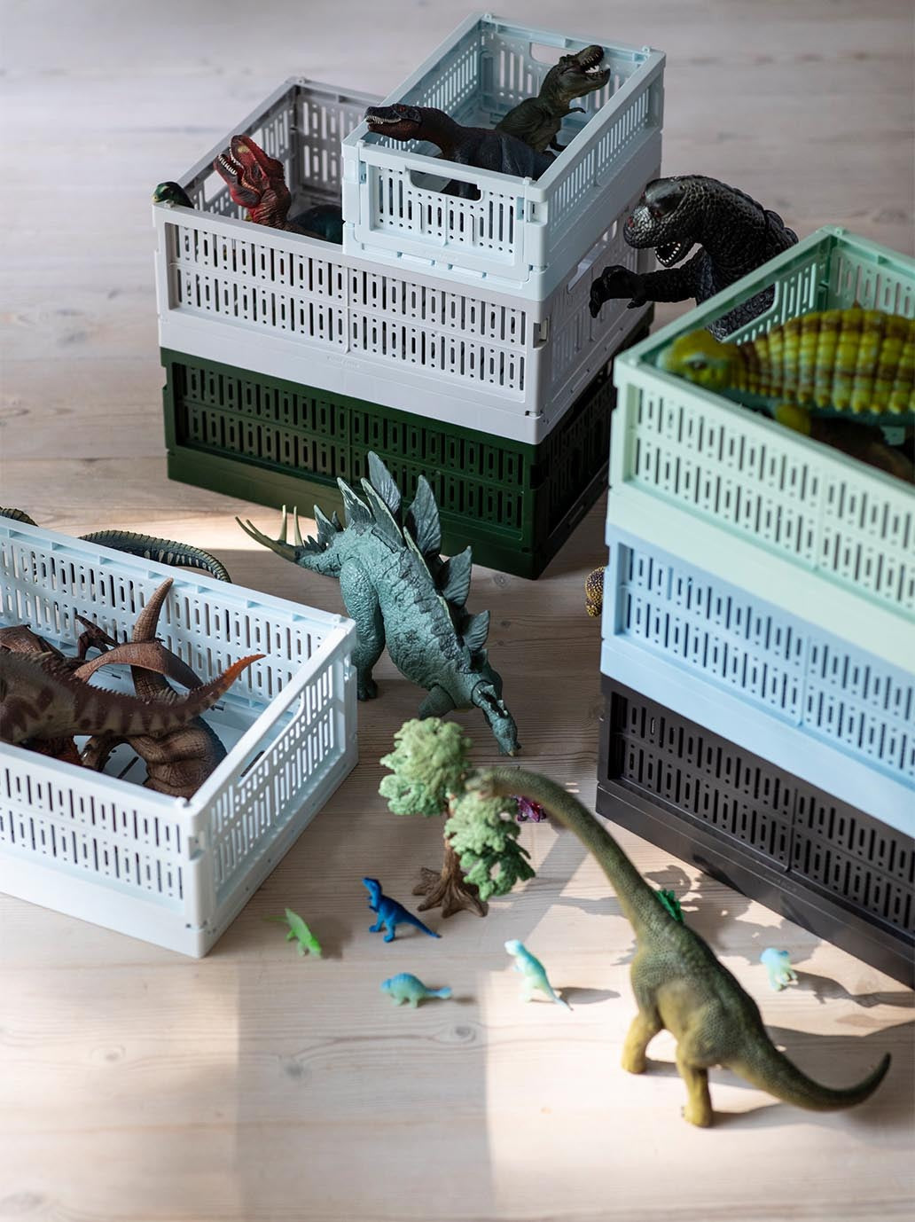 Skrzynka modułowa z recyclingu Made Crate BEBE Concept 