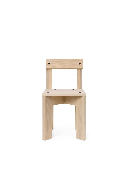 drewniane krzesło dziecięce Ark Chair Ferm Living BEBE Concept 