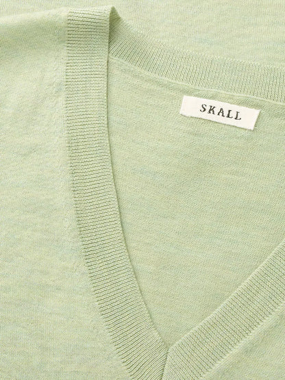 Amara v-neck vest SKALL STUDIO BEBE Concept 