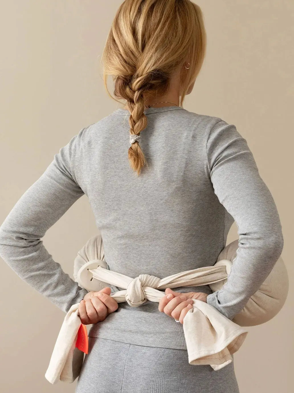Poduszka do karmienia Nursing Pillow bbhugme BEBE Concept 
