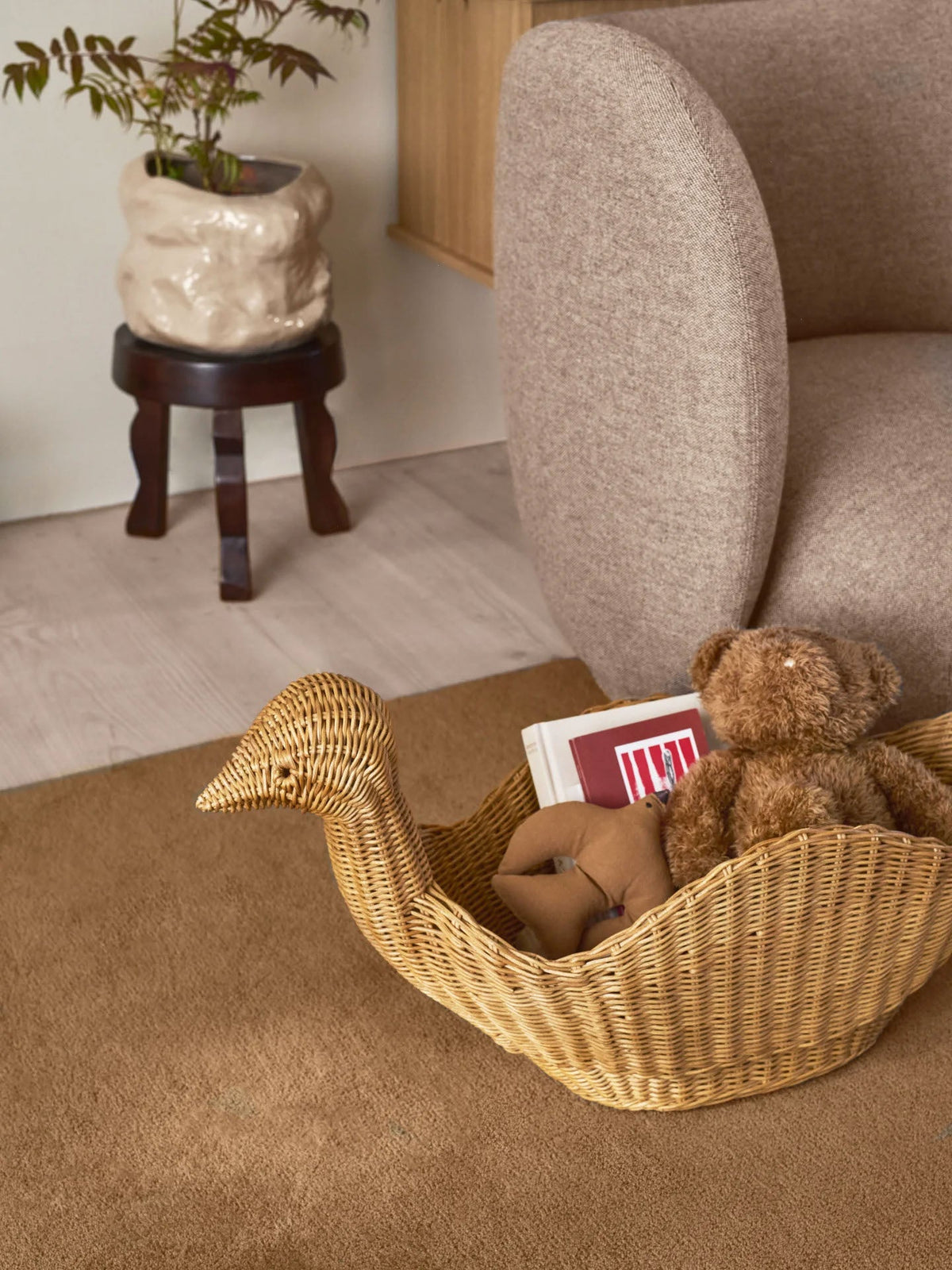 Pleciony kosz na zabawki Ferm Living BEBE Concept 