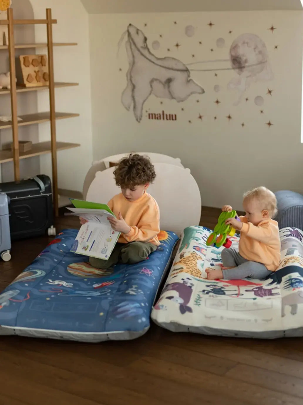 Dmuchane łóżeczko dziecięce Stokke® JetKids™ CloudSleeper™ Stokke BEBE Concept 
