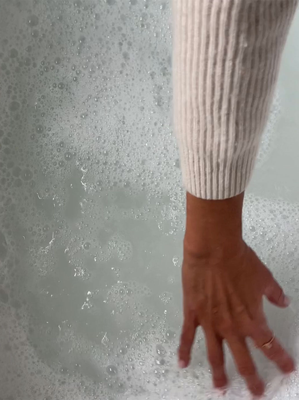Kąpiel serwatkowa dla wrażliwej skóry Alma BEBE Concept 