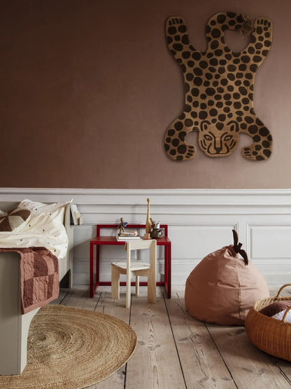 drewniane krzesło dziecięce Ark Chair Ferm Living BEBE Concept 