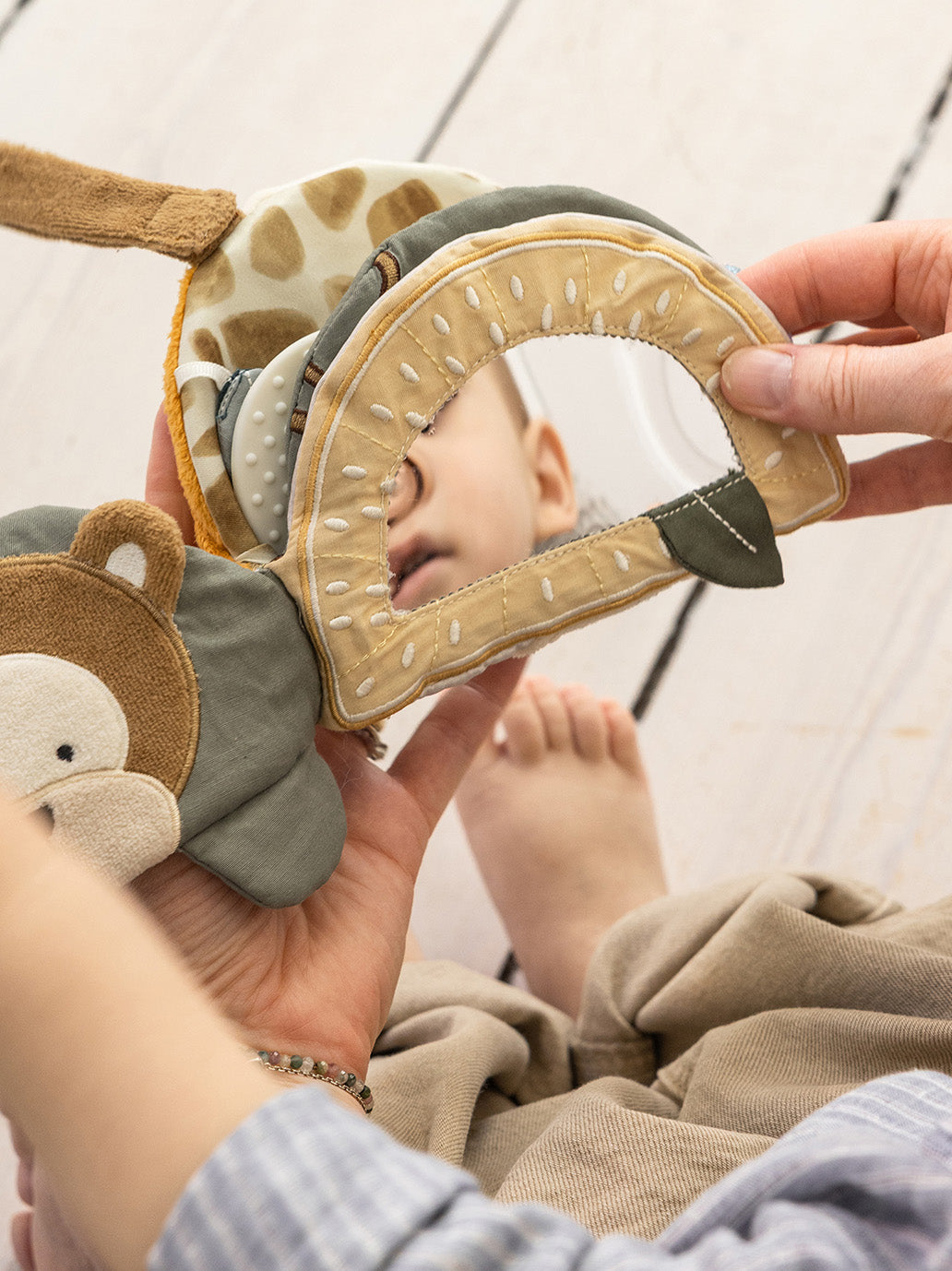 Sensoryczna książeczka Turbo Turtle Sebra BEBE Concept 